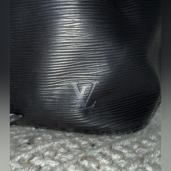 Louis Vuitton Black Epi Noe Bucket Bag - Picture 3 of 16